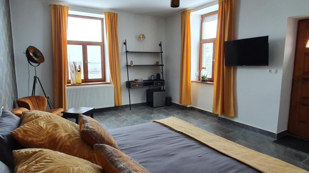 Tisza White House Bed and Breakfast Tiszaszolos Eksteriør billede